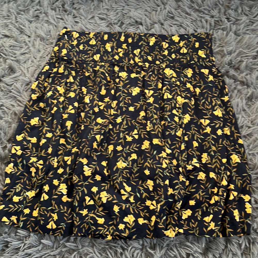 Skirt, with shorts sewed in